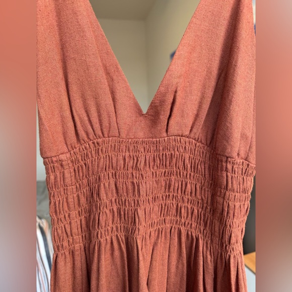 Women’s XS Abercrombie V Cut Maxi Dress - Picture 4 of 7